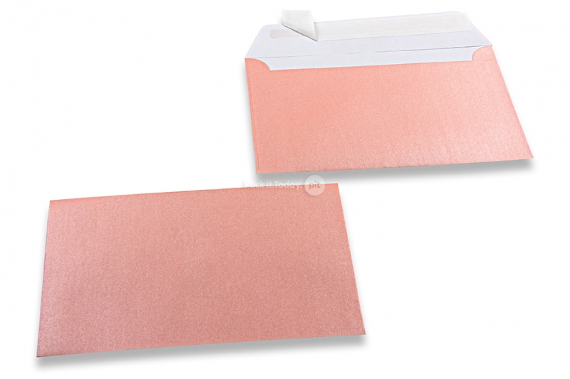 Babylyserøde kuverter med perlemorseffekt - 114 x 162 mm