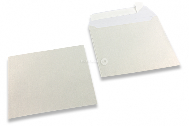 Hvide kuverter med perlemorseffekt - 155 x 155 mm