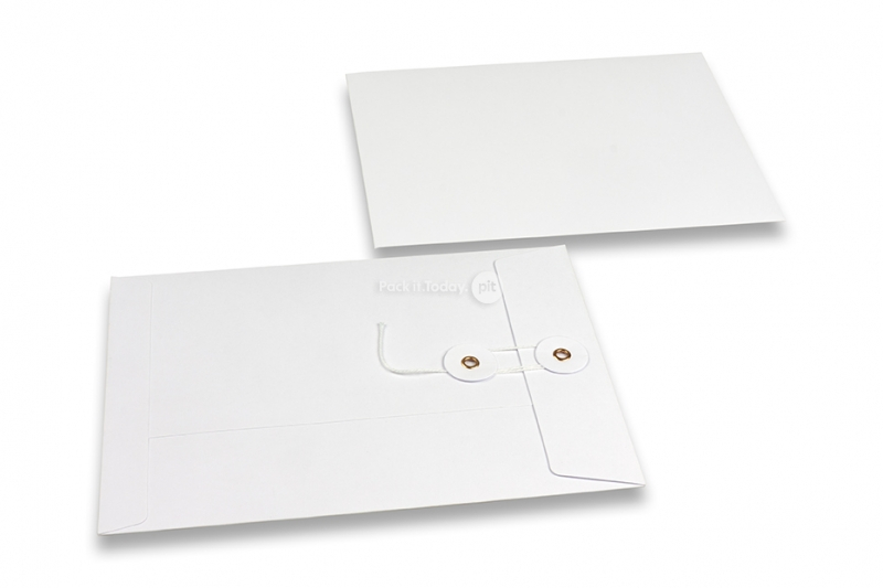 Kuverter med snøreluk - 162 x 229 mm, hvid